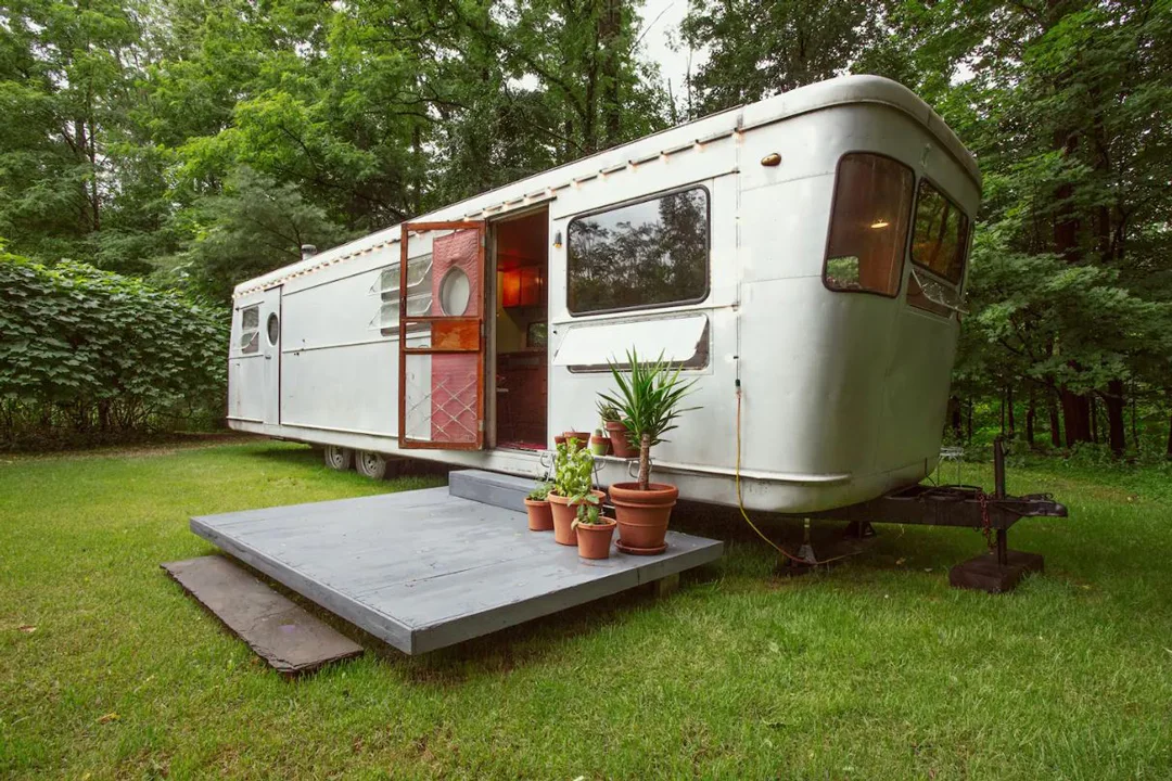 vintage-55-camper-shandaken-new-york