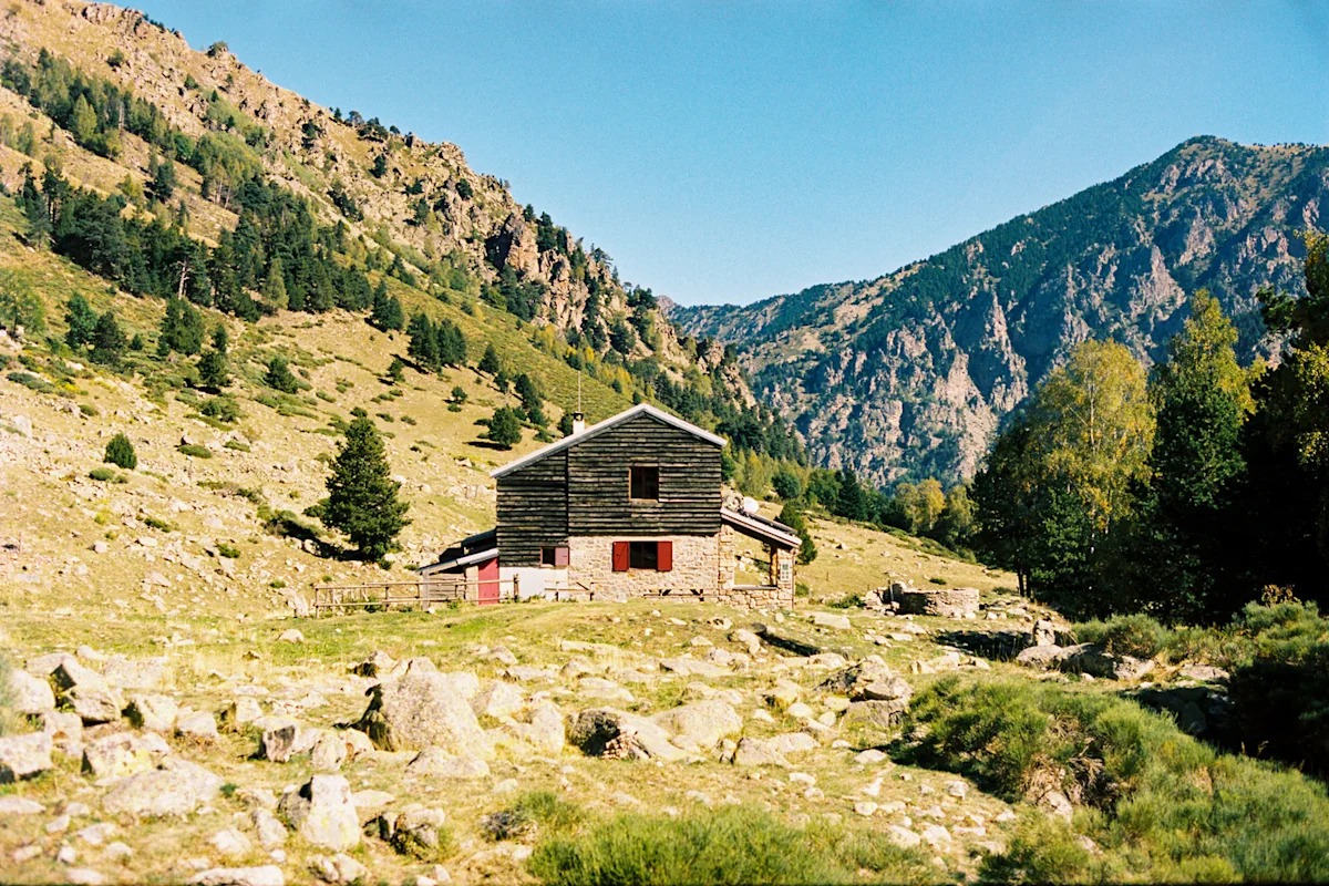 tanner-bowden-pyrenees-3