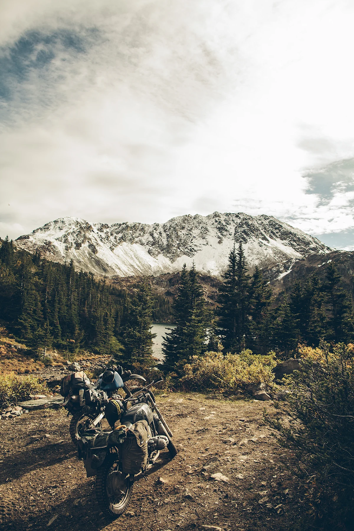 Taylor-Stitch-Moto-13