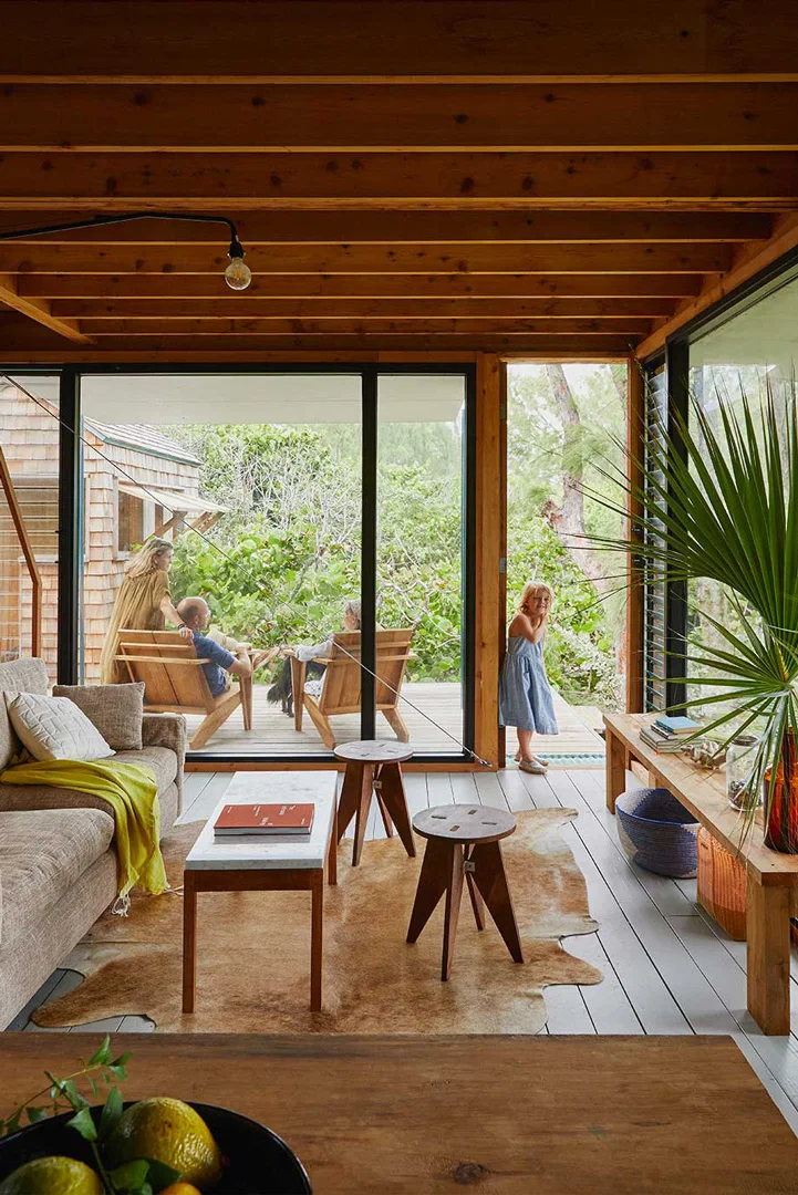 brillhut-eleuthera-bahamas-brillhart-architecture-living-room