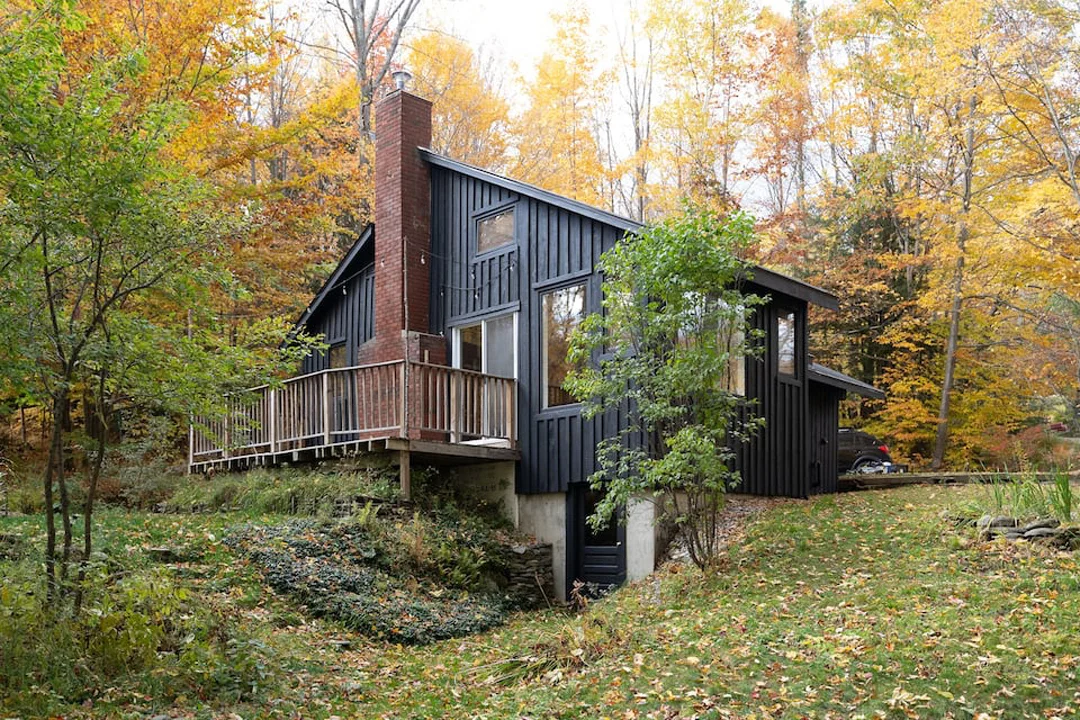 Northern-Vermont-Cabins-Moretown-Waldhaus-1