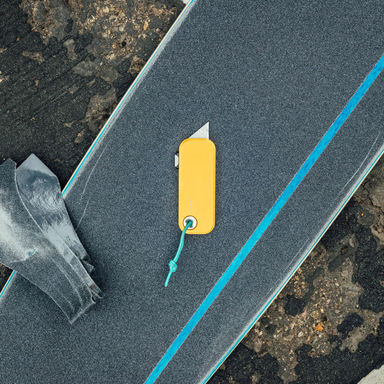 The James Brand's Palmer Is a Modern Utility Knife | Field Mag