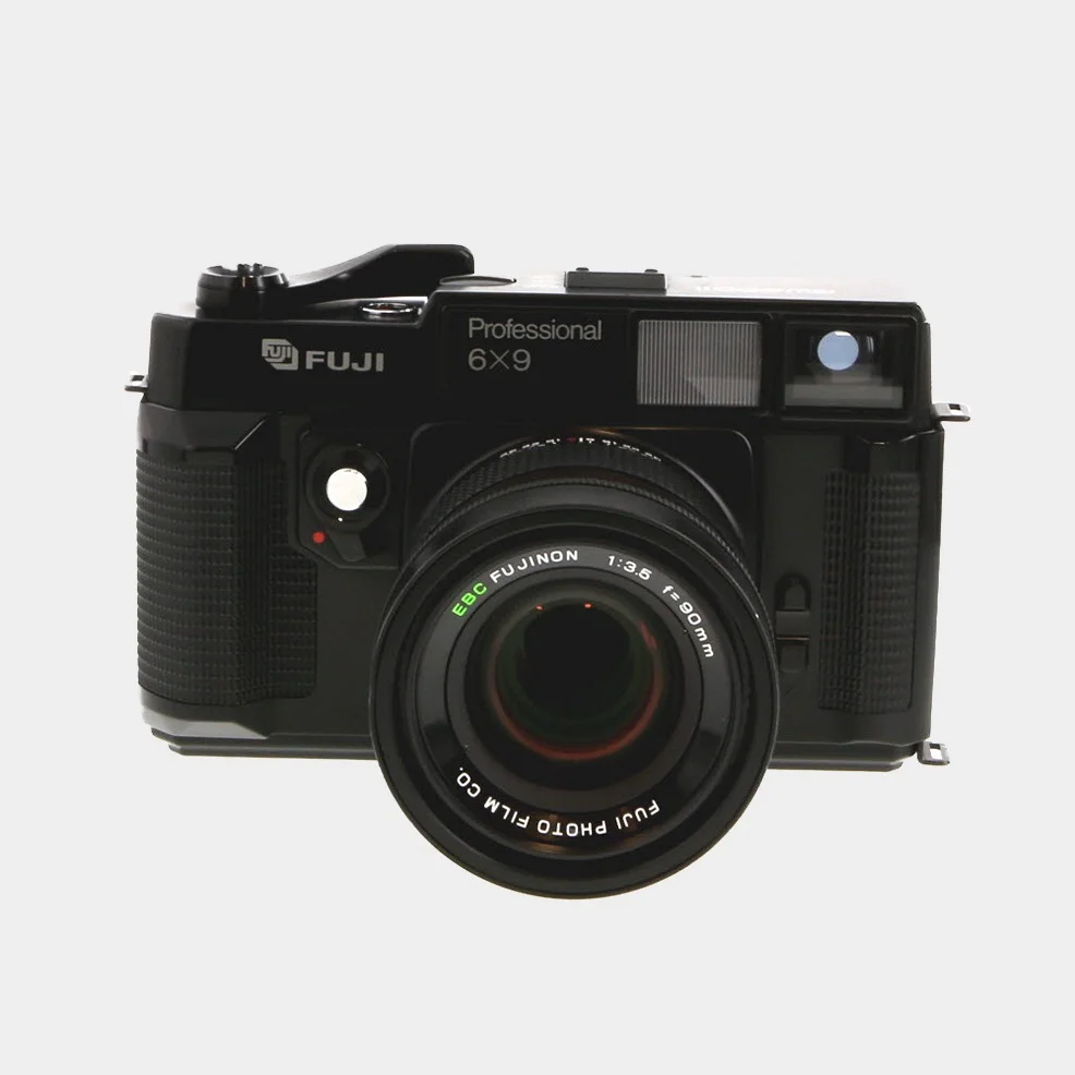 best-medium-format-film-cameras-Fuji-GW690iii