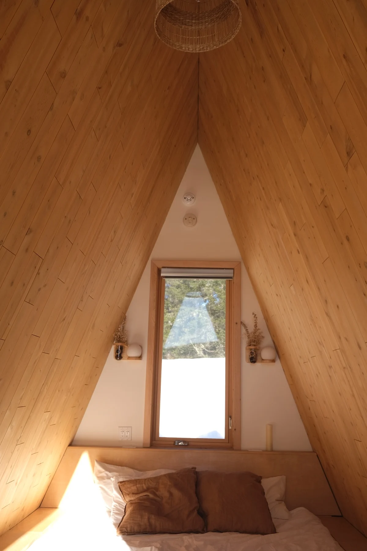 farouche-eco-resort-review-inside-cabin