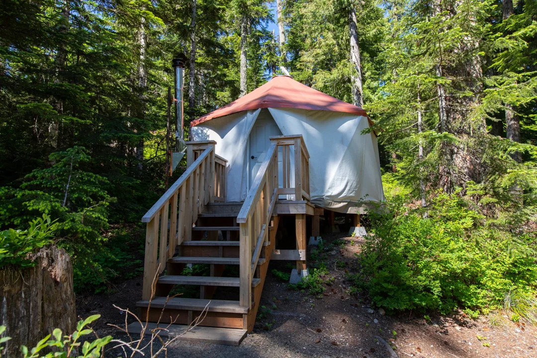 Oregon-Glamping-Hood-River-Lost-Lake-Resort-Yurts
