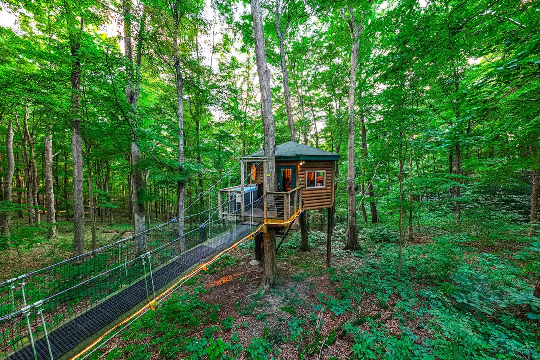 nest-treehouse-logan-ohio