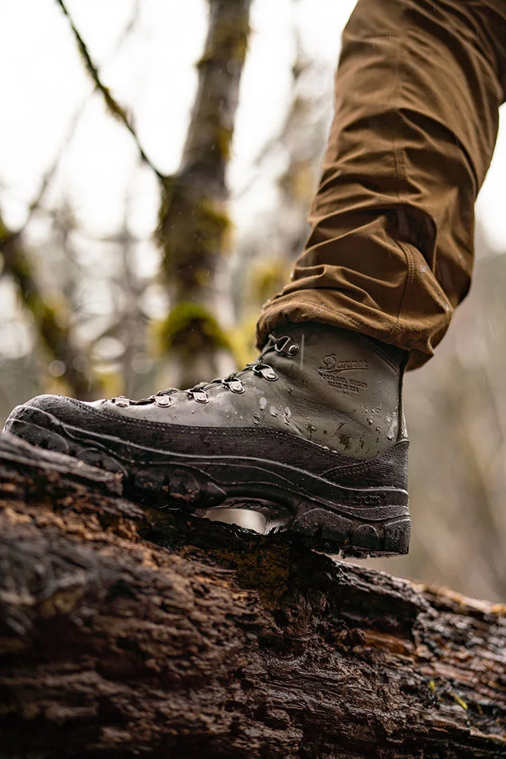 Danner-x-Filson-Combat-Hiker-FieldMag-3