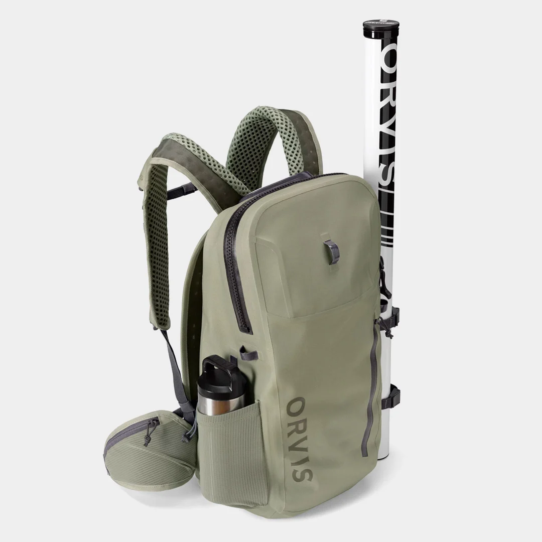 fly-fishing-gifts-orvis-pro-waterproof-backpack