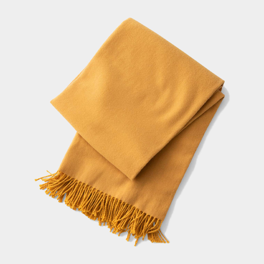 The 11 Best Fuzzy Blankets and Throws for Your Home Field Mag