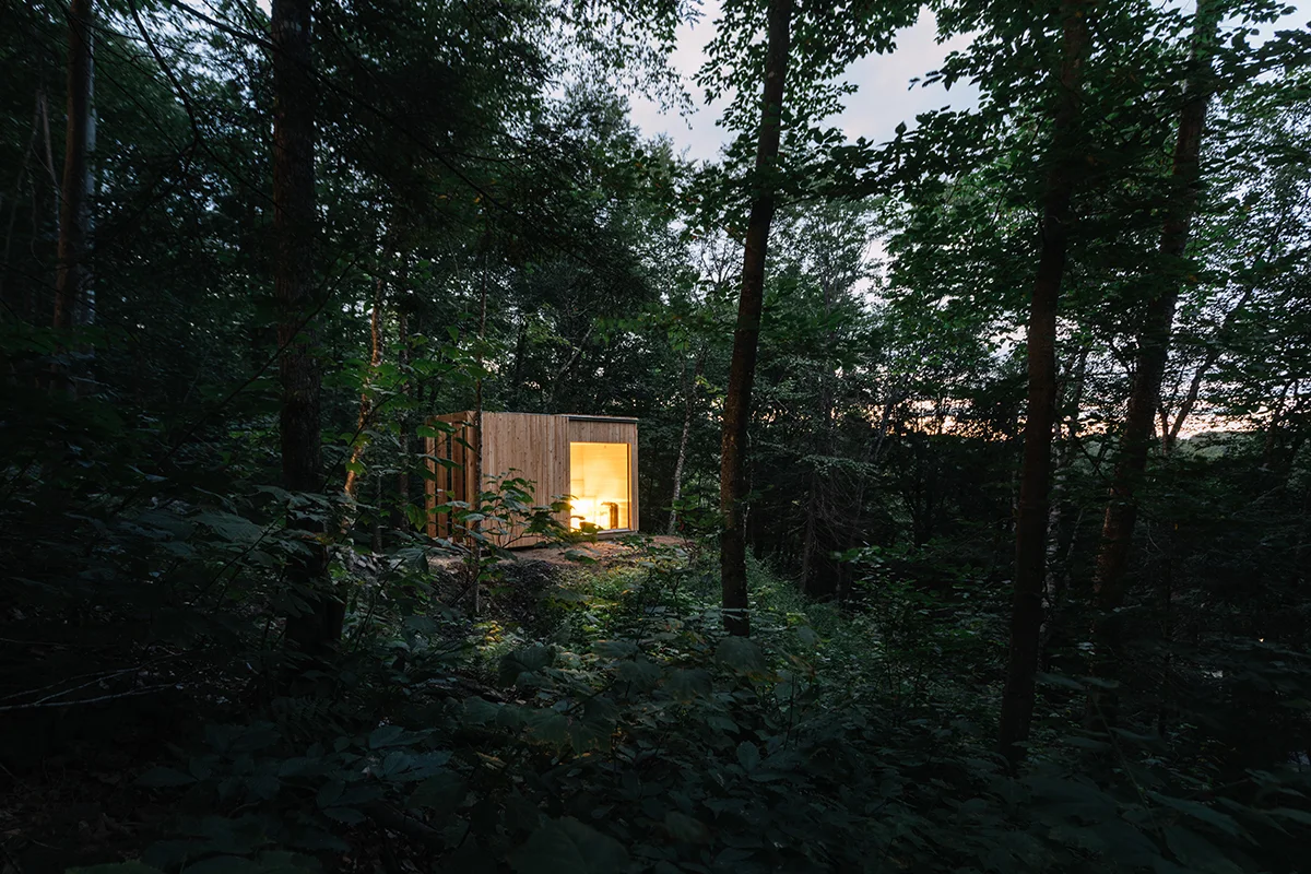 Hinterhouse-Quebec-Sauna