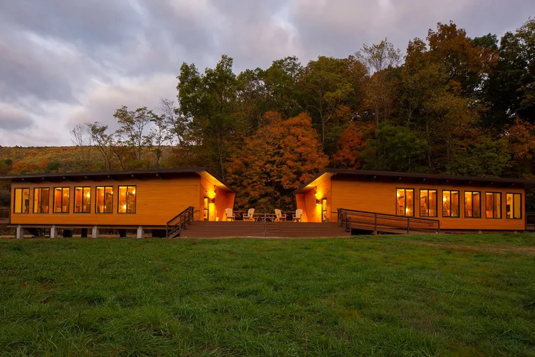 river-mountain-explorer-cabin-chaneysville-pennsylvania