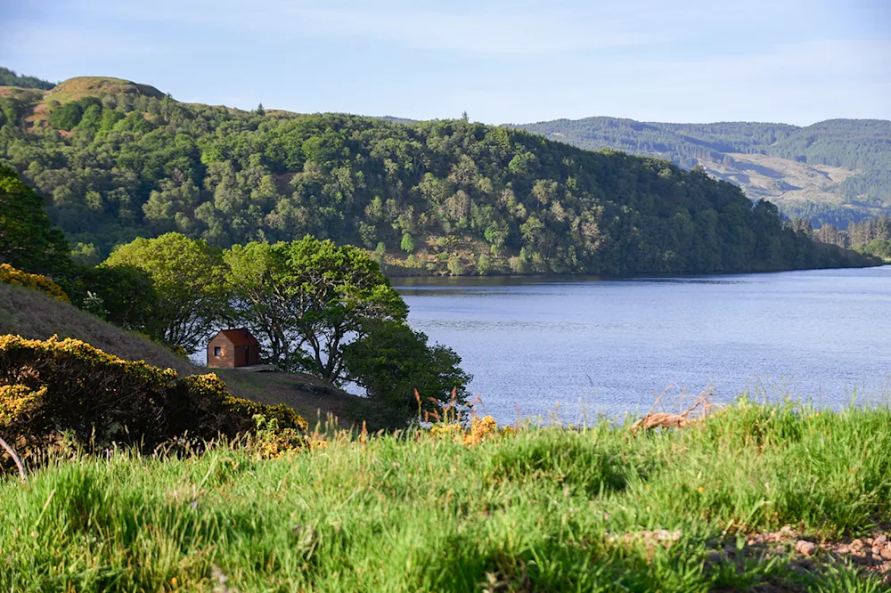 The Scottish 'Bothy' Gets a Modern Make-Over at Inverlonan