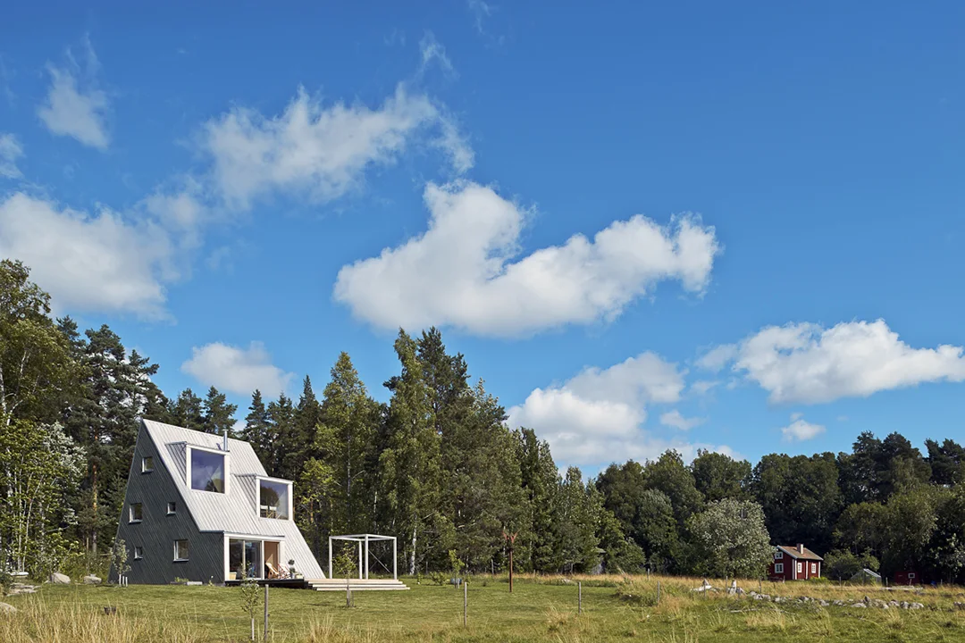 Leo-Qvarsebo-Summer-House-Fieldmag-2
