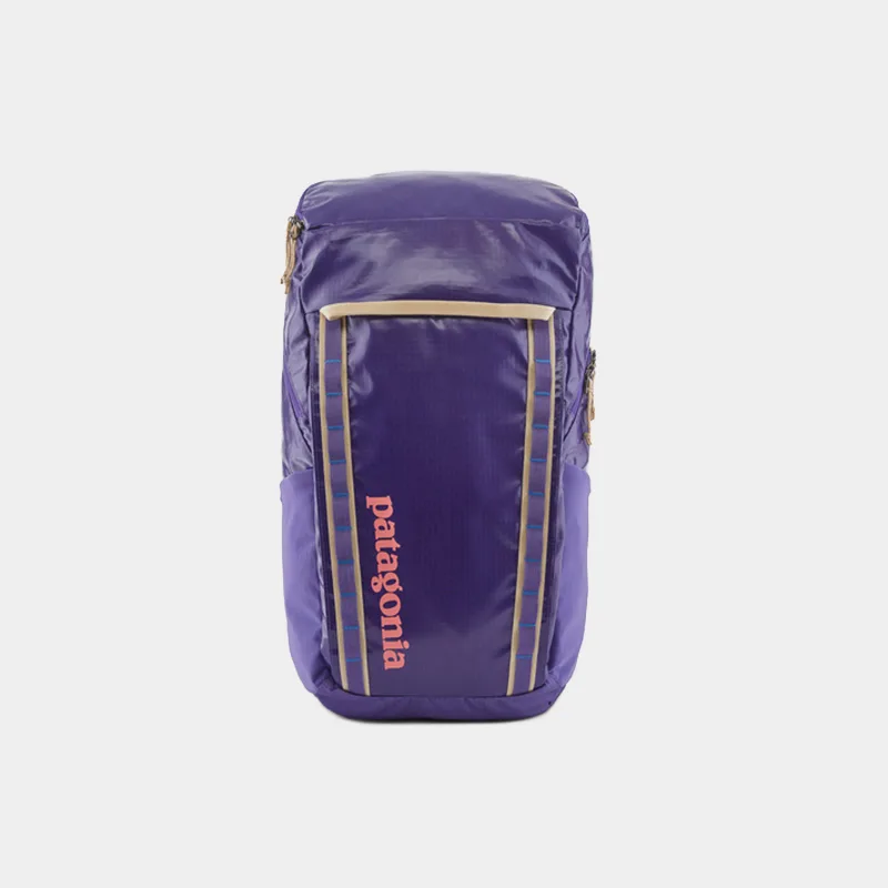best-womens-travel-backpacks-patagonia-black-hole