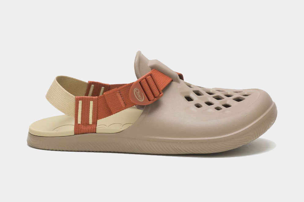 sandalias similares a crocs