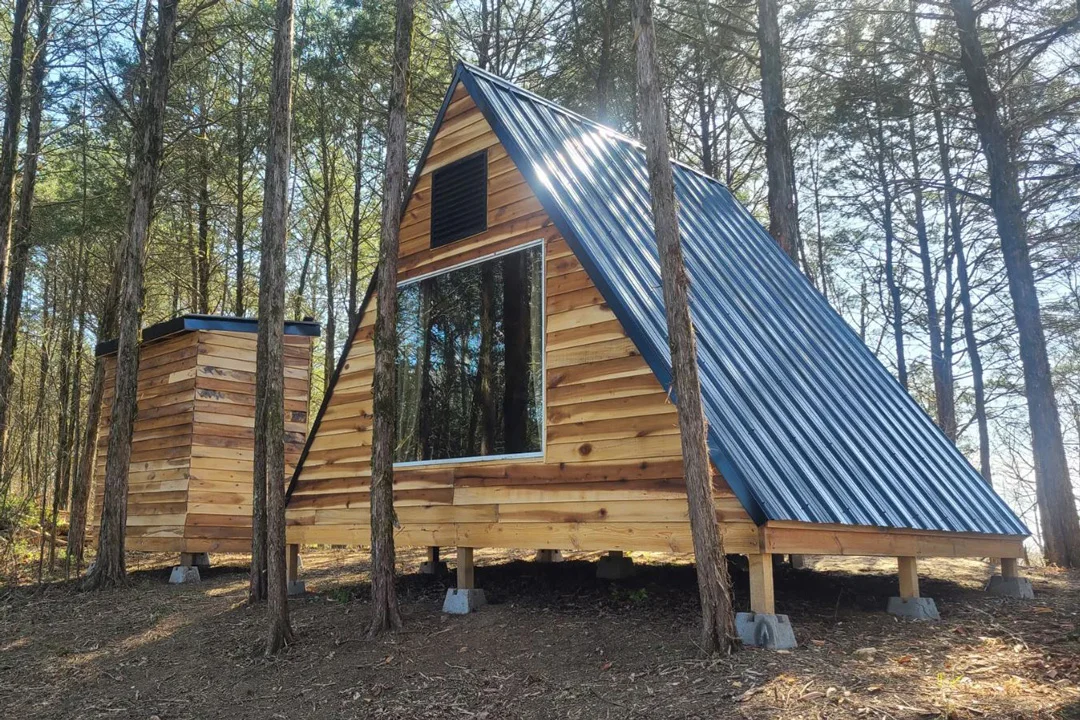 glamp-ventures-lady-a-newport-tennessee-exterior