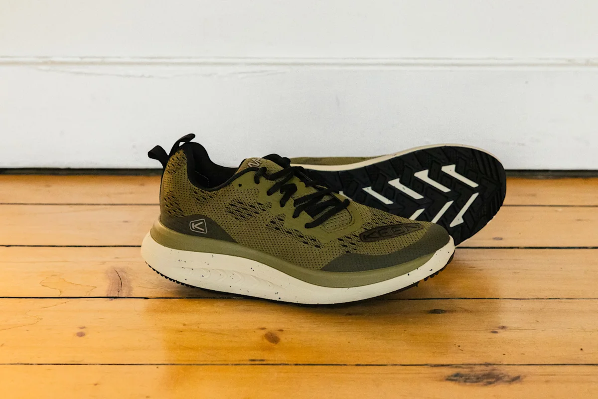 tanner-bowden-walking-shoes-10