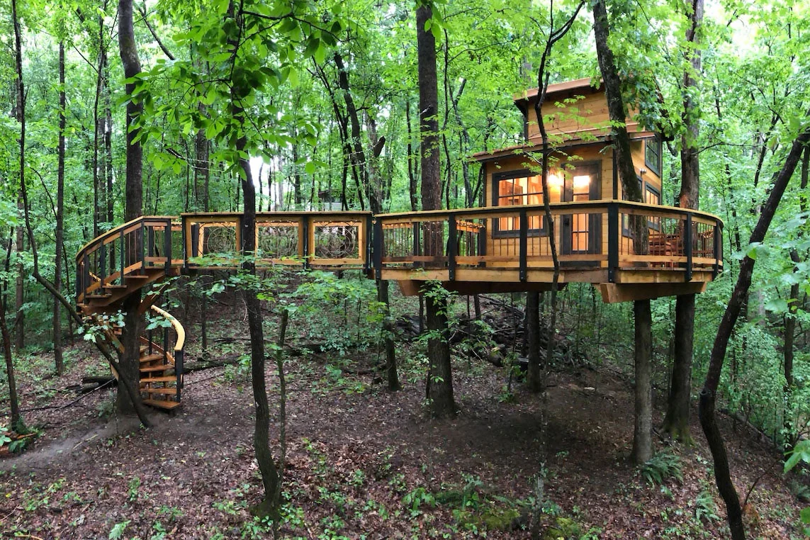 glamping-georgia-owl-in-the-oak-treehouse