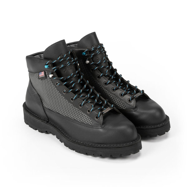 Danner x Helinox Collaboration Boot & Camp Set | Field Mag
