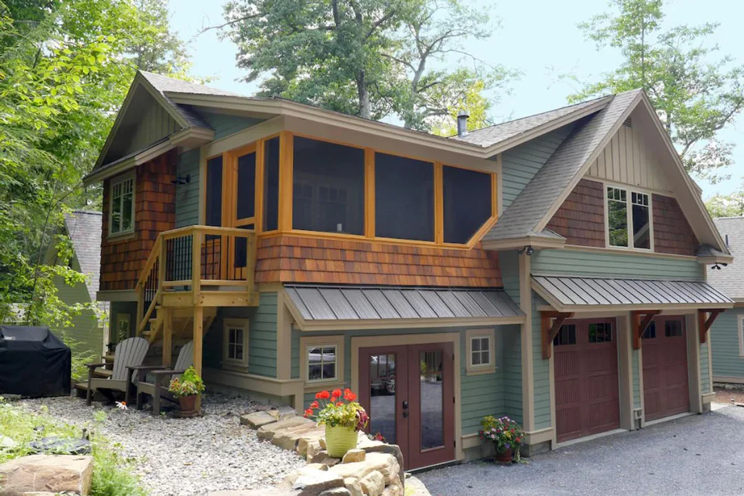 carriage-house-lake-george-new-york
