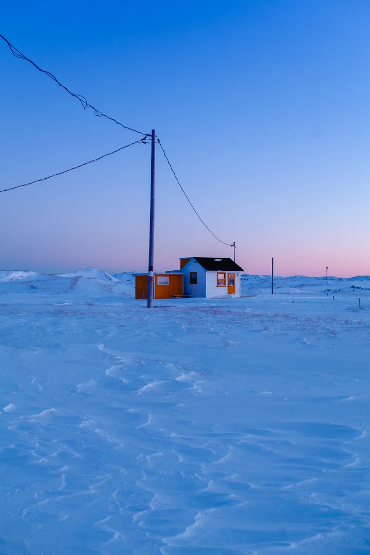 alex-strohl-magdalen-islands-tiny-home-2