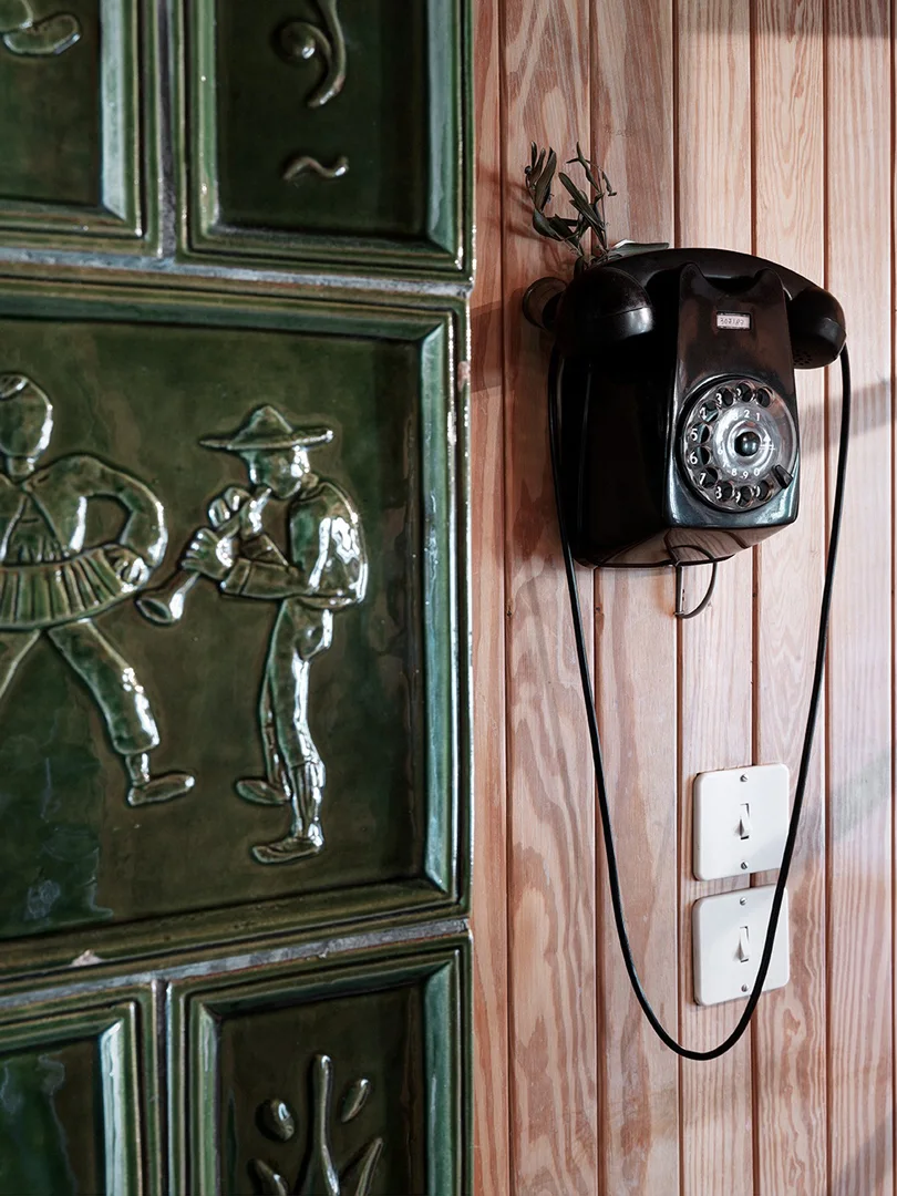 Casa-Garelli-Carlo-Mollino-Switzerland-Telephone