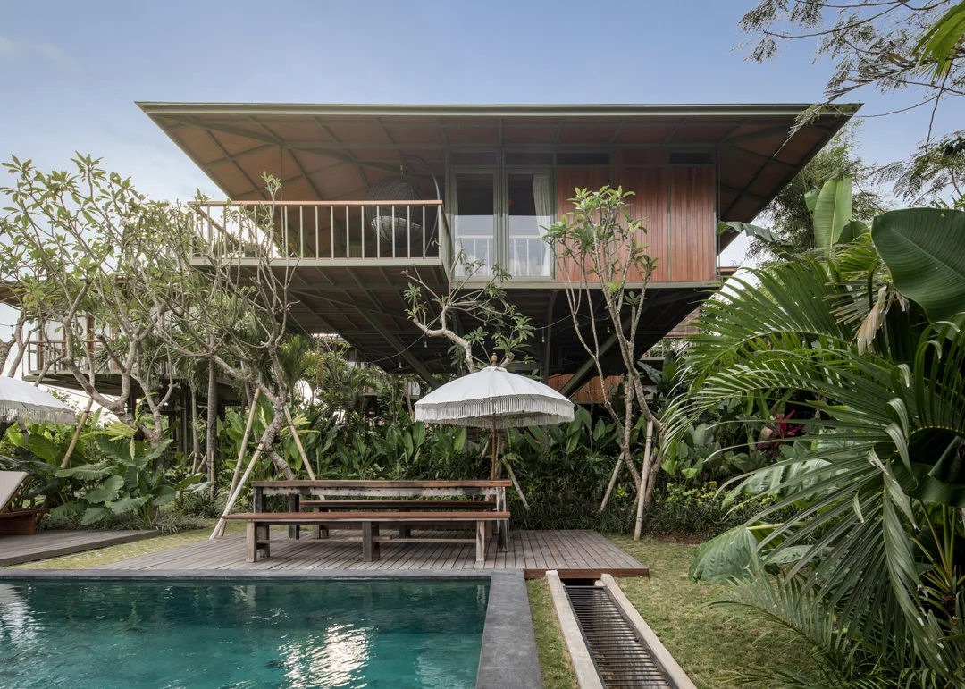 Treehouse-C-Stilt-Studios-1