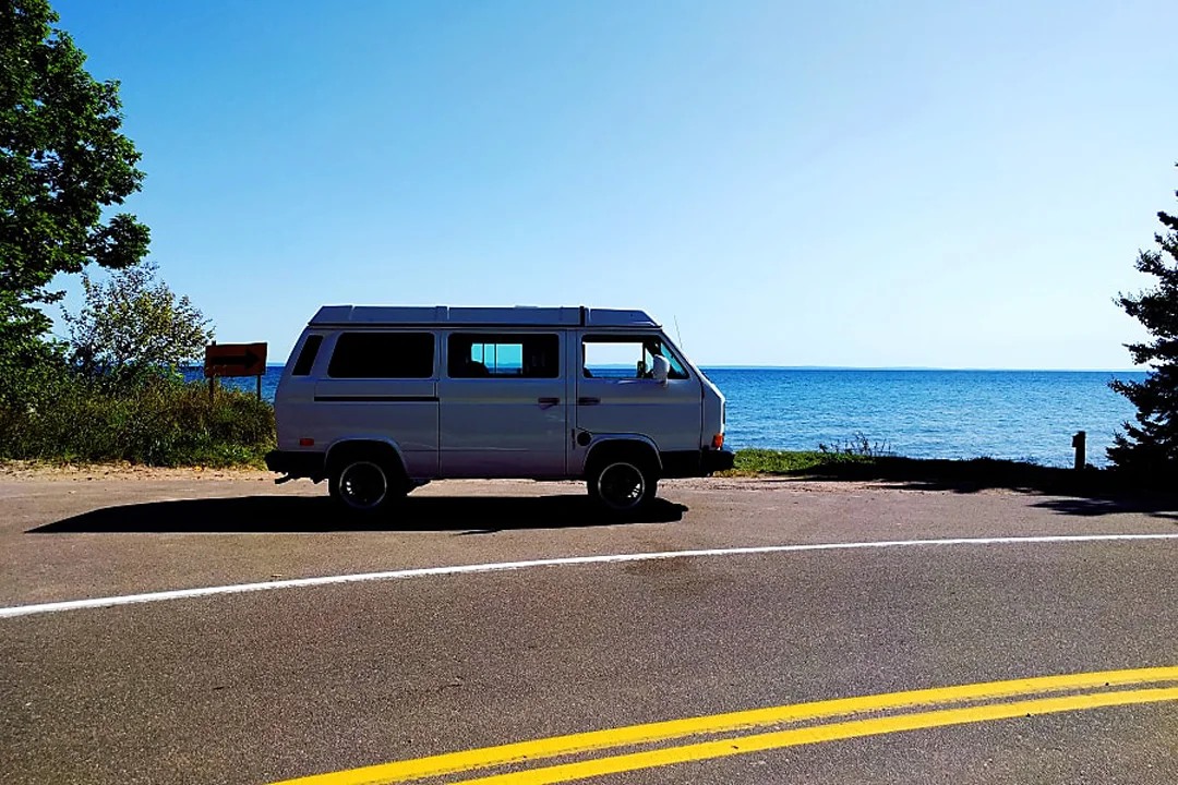VW-Camper-Van-Minnesota-Cruisin-Rex