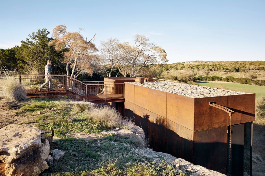 Clear-Rock-Ranch-Texas-LAND-Roof