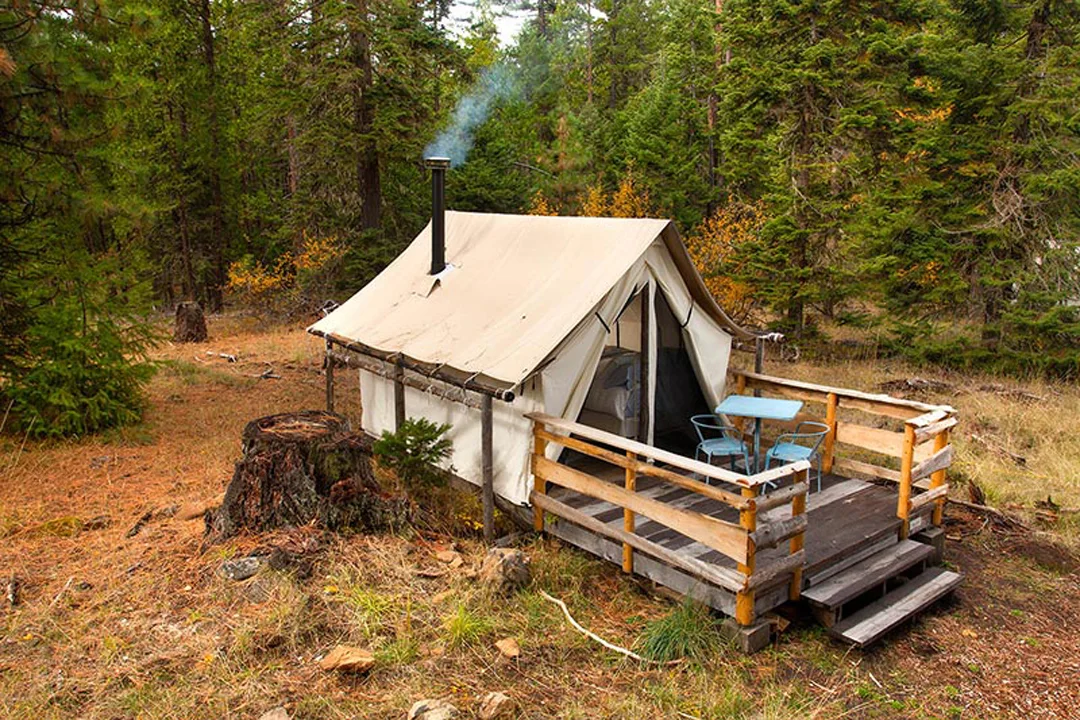 Oregon-Glamping-Ashland-Willow-Witt-Ranch-Tents-Forest