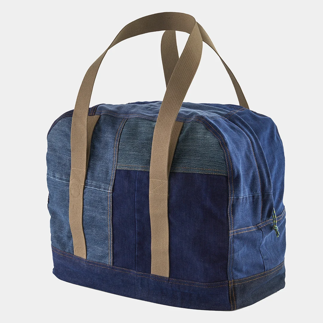 Patagonia-ReCrafted-Worn-Wear-Field-Mag-Bag-1