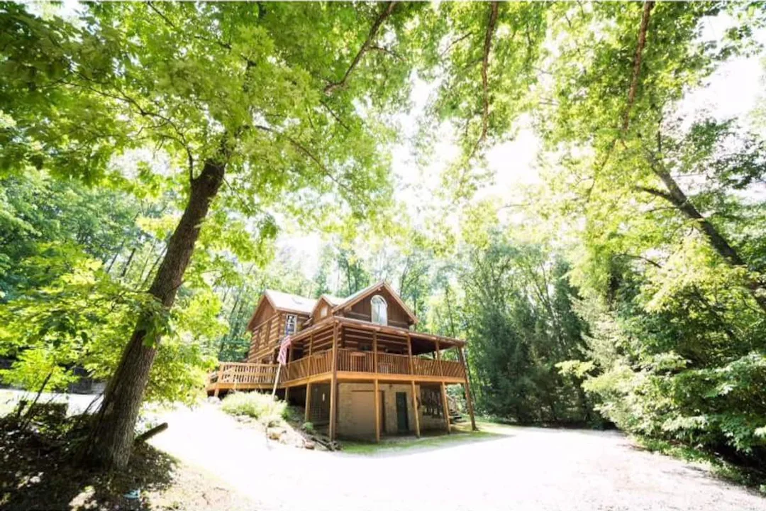 log-inn-cabin-nashville-indiana