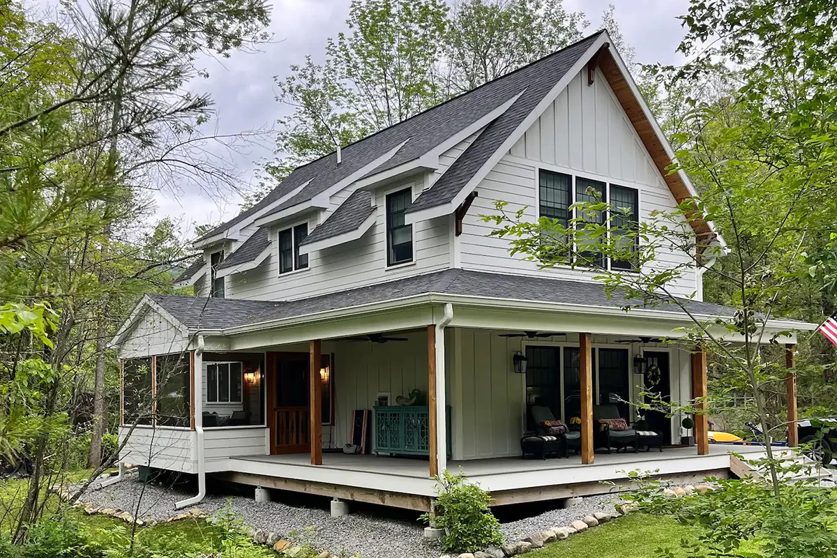 lake-george-cabins-farmhouse-cabin
