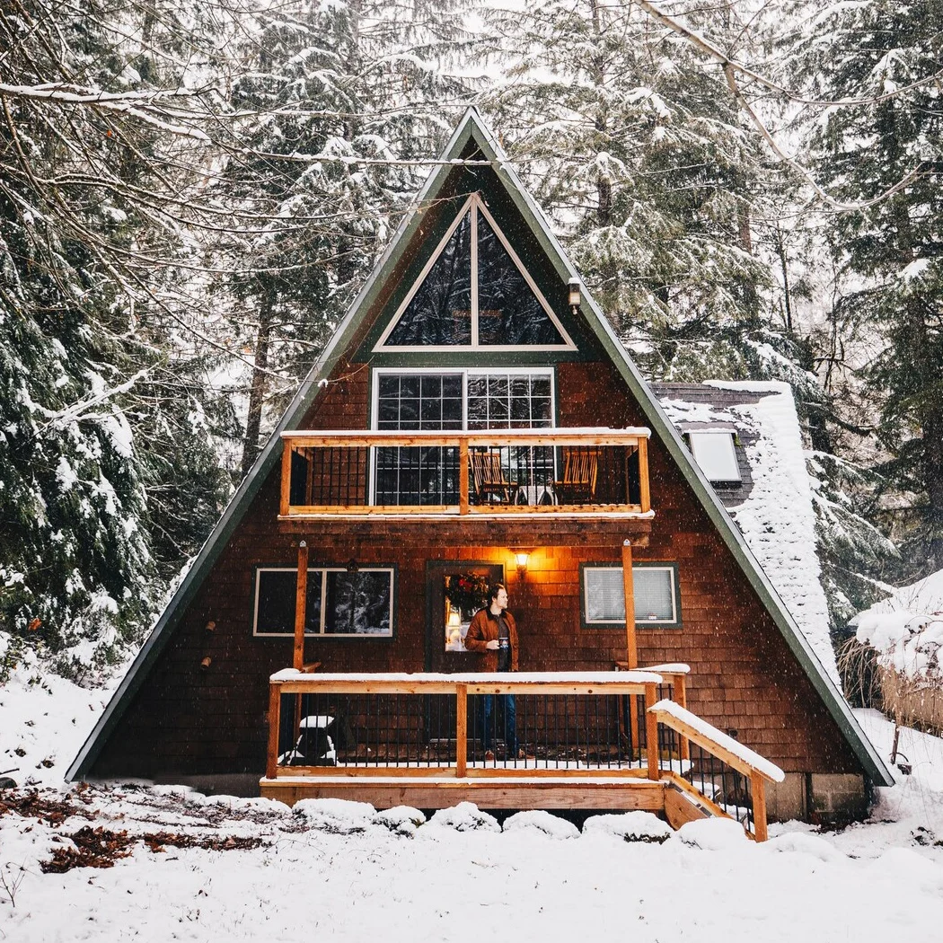 MtHood-Cabin-Rentals-MtHoodVillage-Cozy-AFrame-Exterior