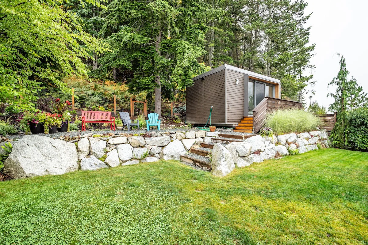 squamish-cabin-rentals-gorgeous-squamish-cottage
