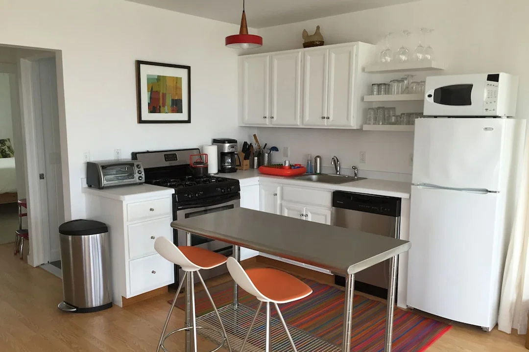 Montauk-Cabins-Oceanview-Modern-Cottage-2