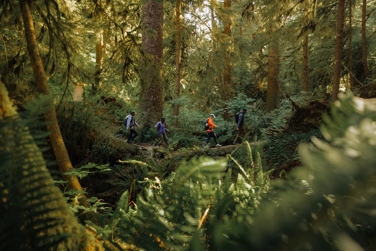 Travis-Kauffman-outdoor-research-hikers