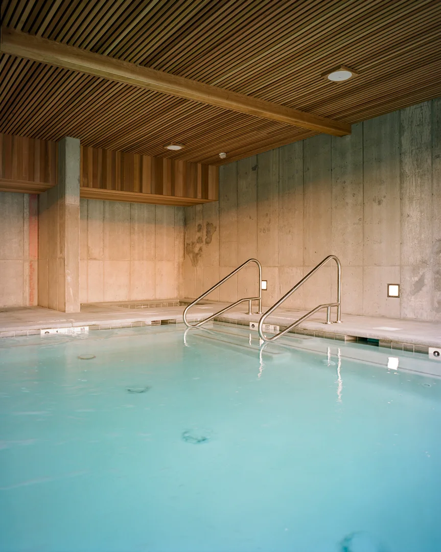 piaule-catskill-hotel-pool-11
