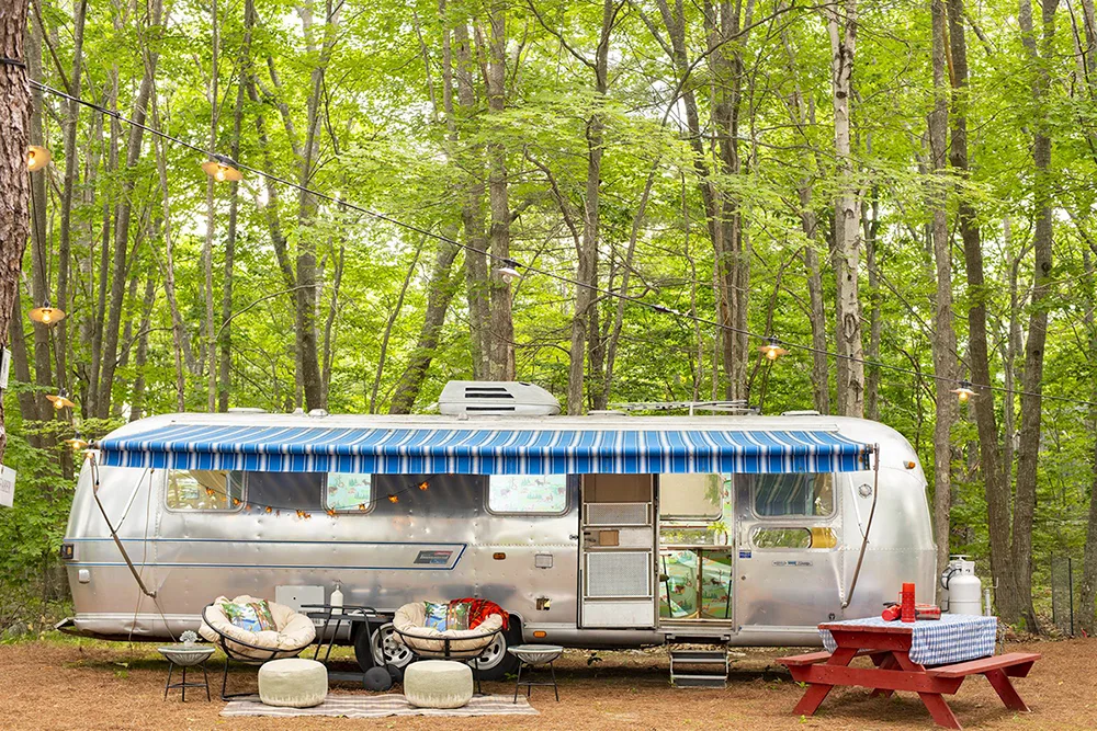 Airstream-Rentals-Sandy-Pines-exterior