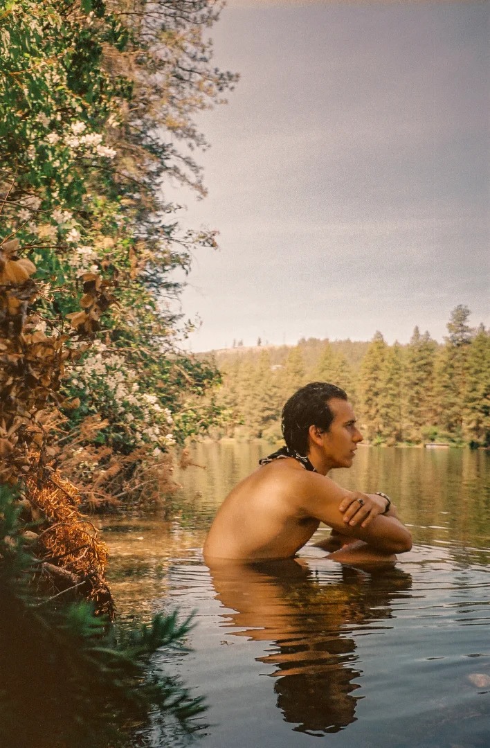 Dennis-Leupen-Trail-Hopping-Water