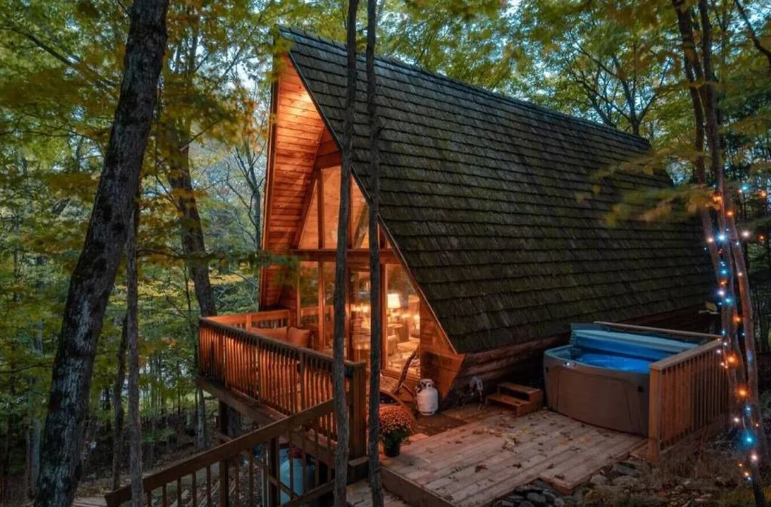 a-frame-treehouse-huntsville-ontario-canada