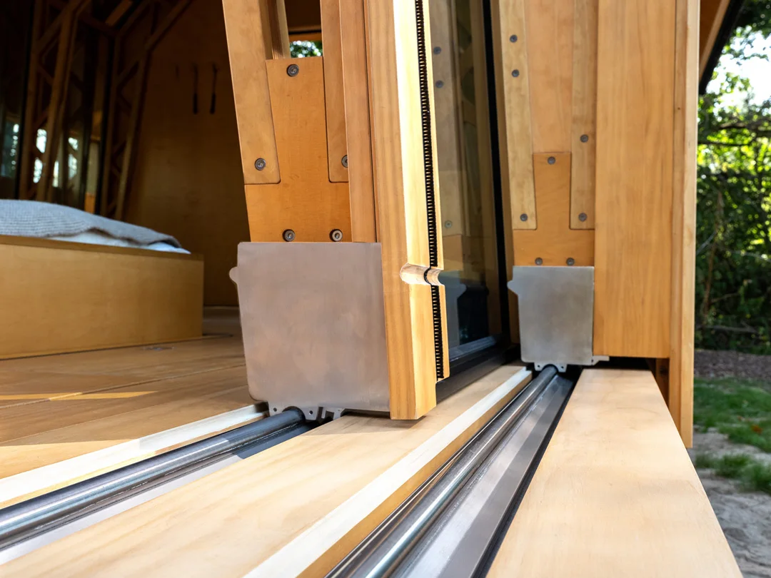anna-collection-cabin-netherlands-track