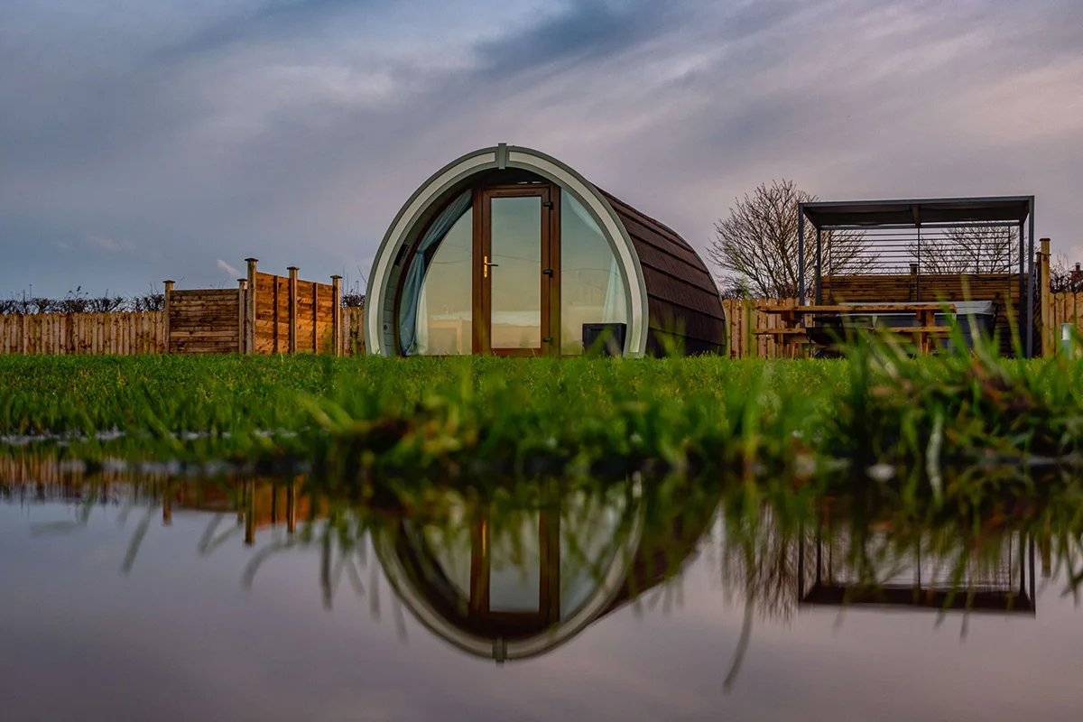 northern-ireland-glamping-sites-causeway-country-pods