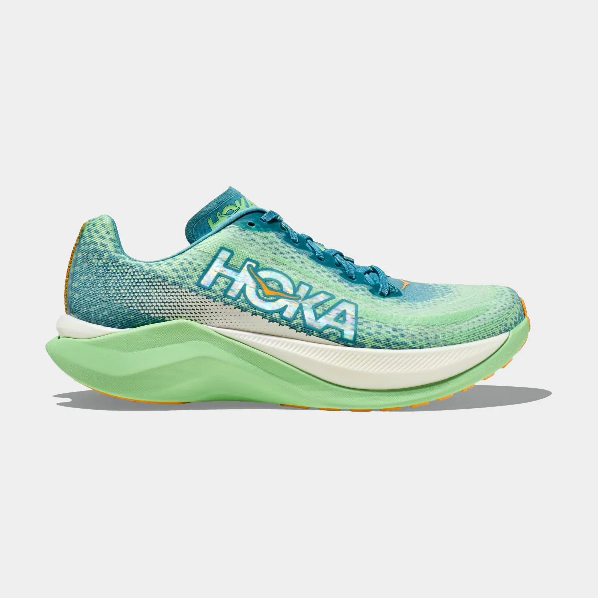 gifts-for-runners-hoka-mach-x