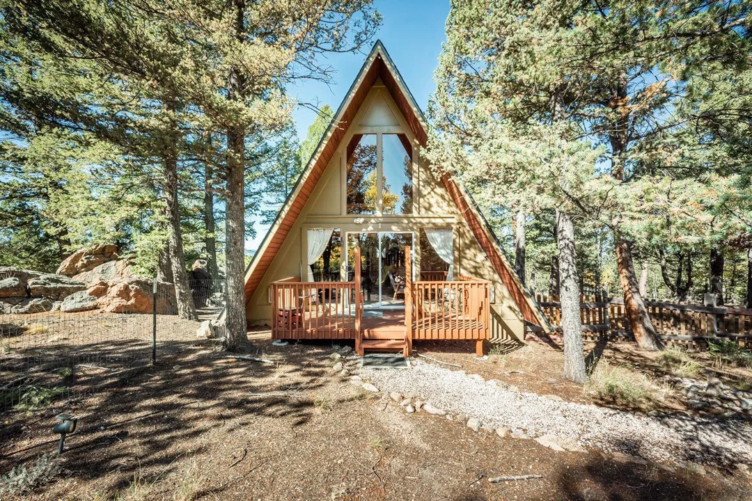 front-range-cabin-bailey-colorado-exterior