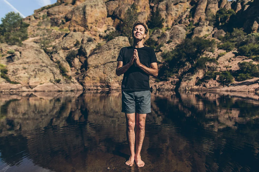 Apparel Startup Taylor Stitch Makes the Ultimate Travel Kit