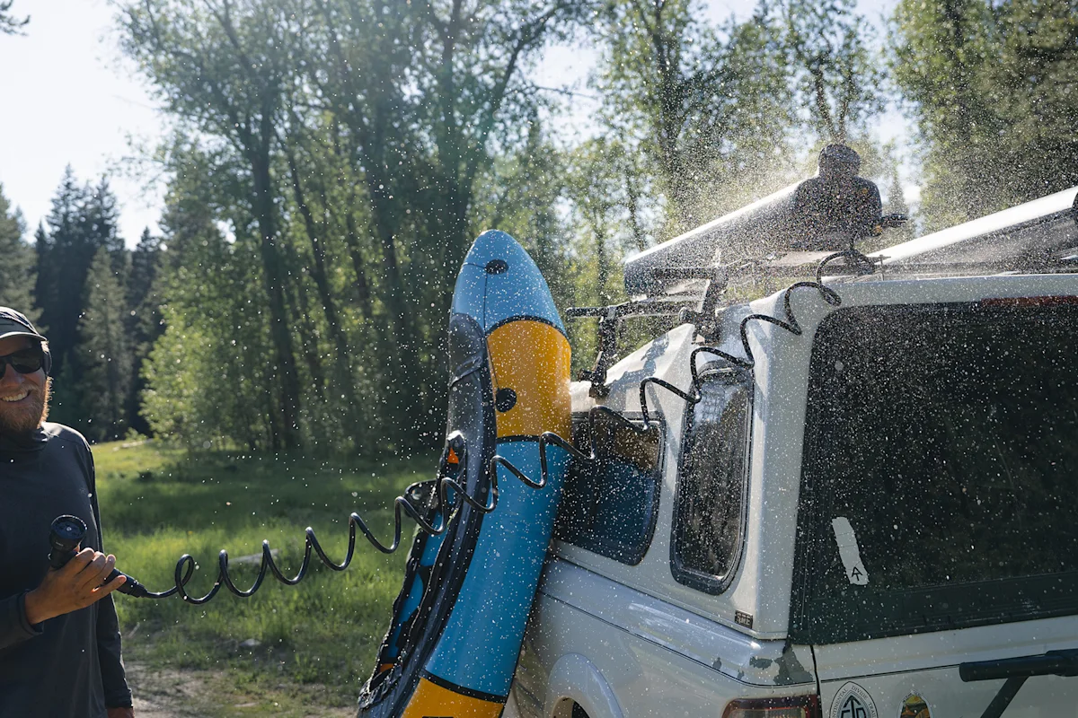 Best-Camping-Showers-Review-Danielle-Vilaplana-Klymit-Waterport-2