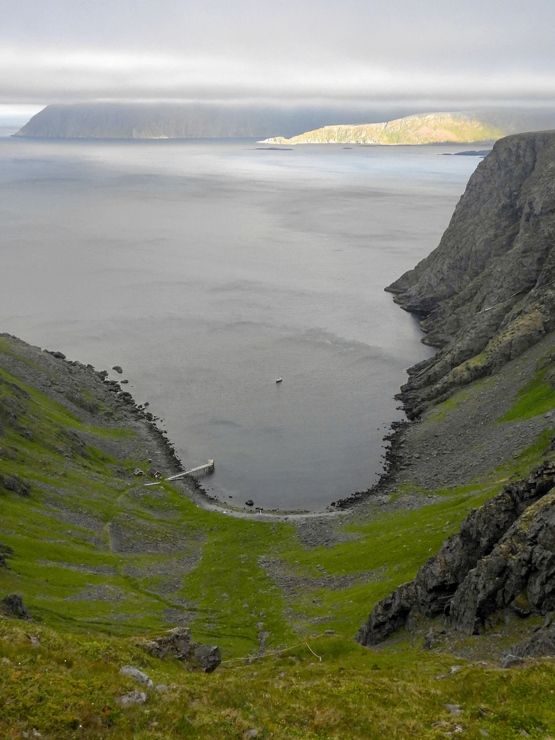 north-cape-sailing-maya-toebat-fjord-cape