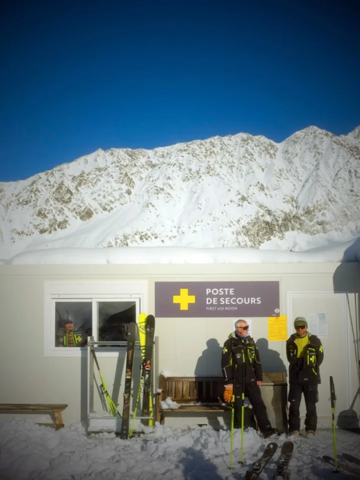 eric-greene-chamonix-ski-patrol-Grands-Montets