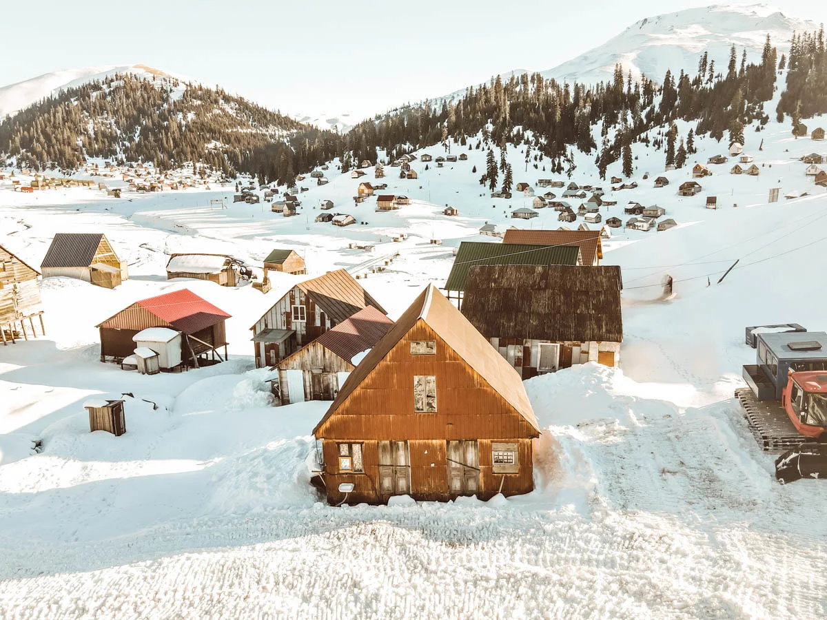 breanna-wilson-georgia-bakhmaro-cabin